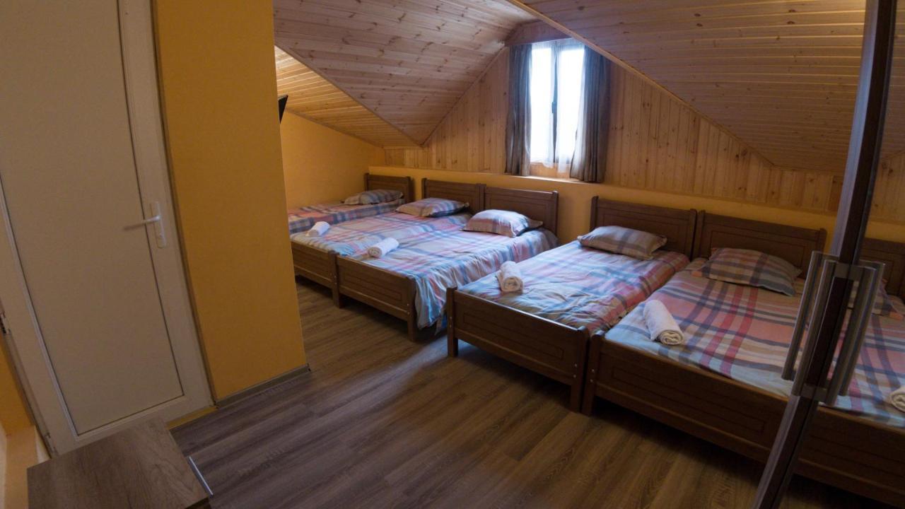 Hotel Eco House In Bakuriani Esterno foto